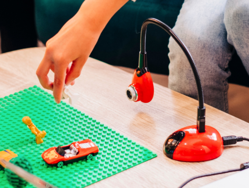 HUE Animation Studio (Red) + blue carry case - WhyMaker